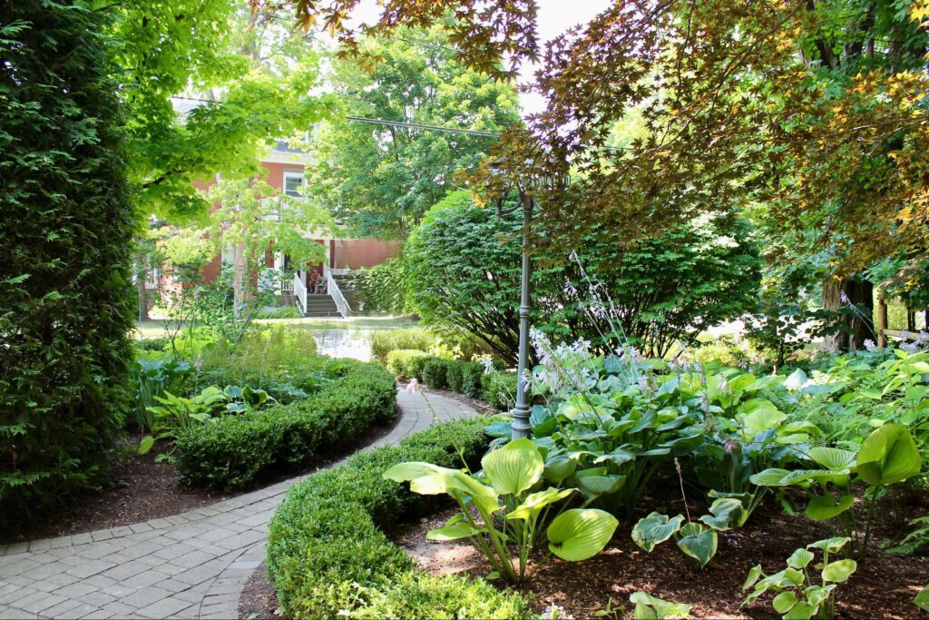 Classic interlocking paver patio and walkway Guelph, Waterloo, Cambridge