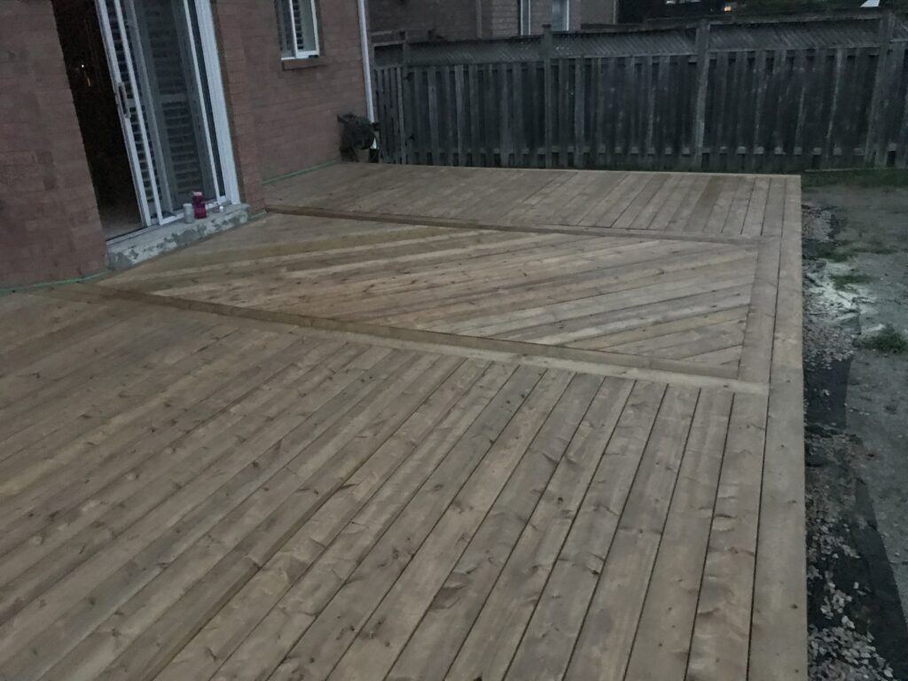 Custom wood deck designs Caledon